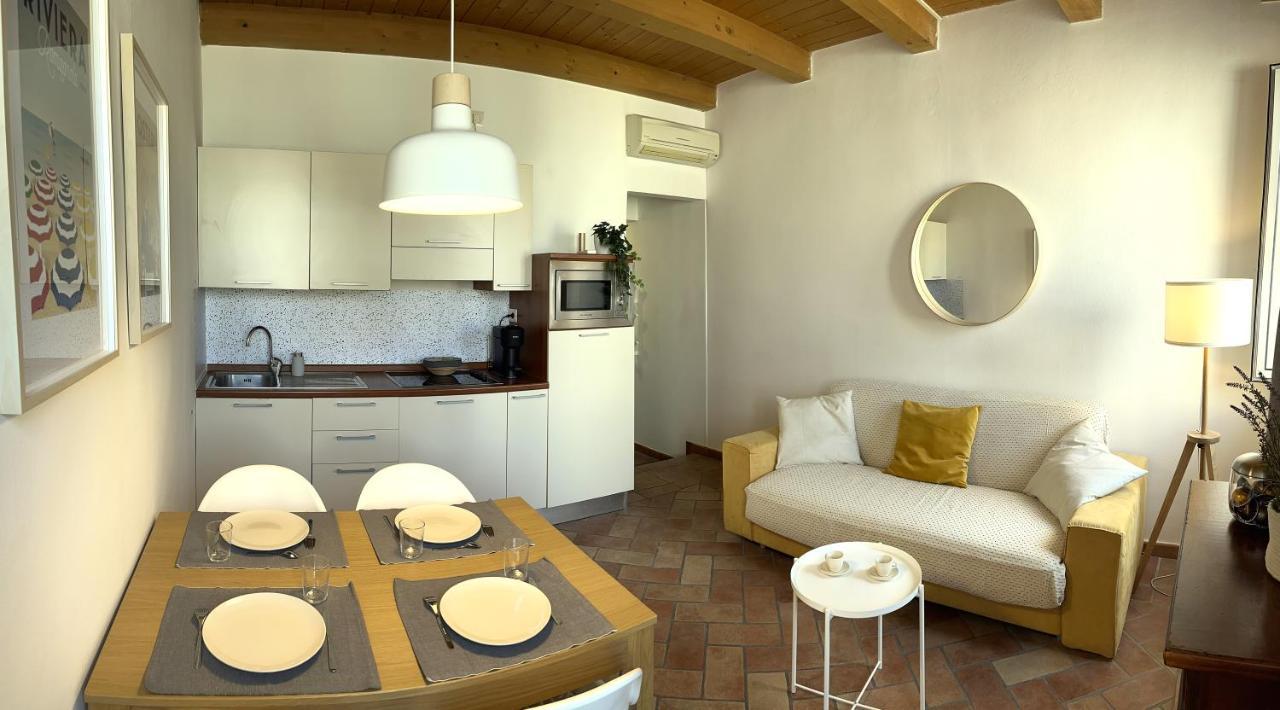 Appartements Dans Agreable Maison De Ville Centre Historique De Ріміні Екстер'єр фото